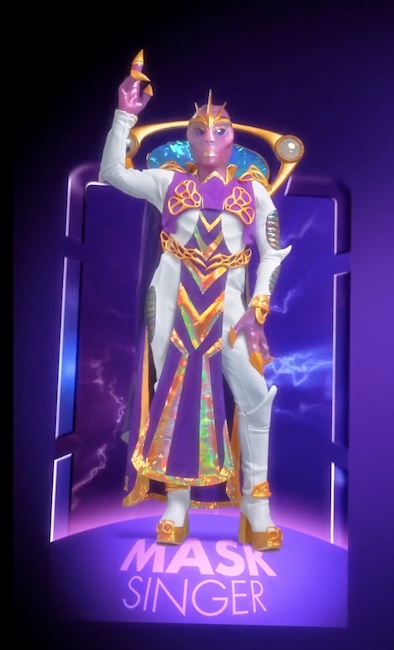 « Mask Singer » : mais qui se cache derrière l'Alien ? « Mask Singer » : mais qui se cache derrière l'Alien ?